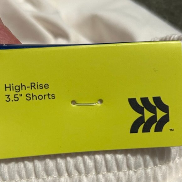 NWT All in Motion Cream Soft Stretch Shorts Women's Size L - Picture 8 of 9